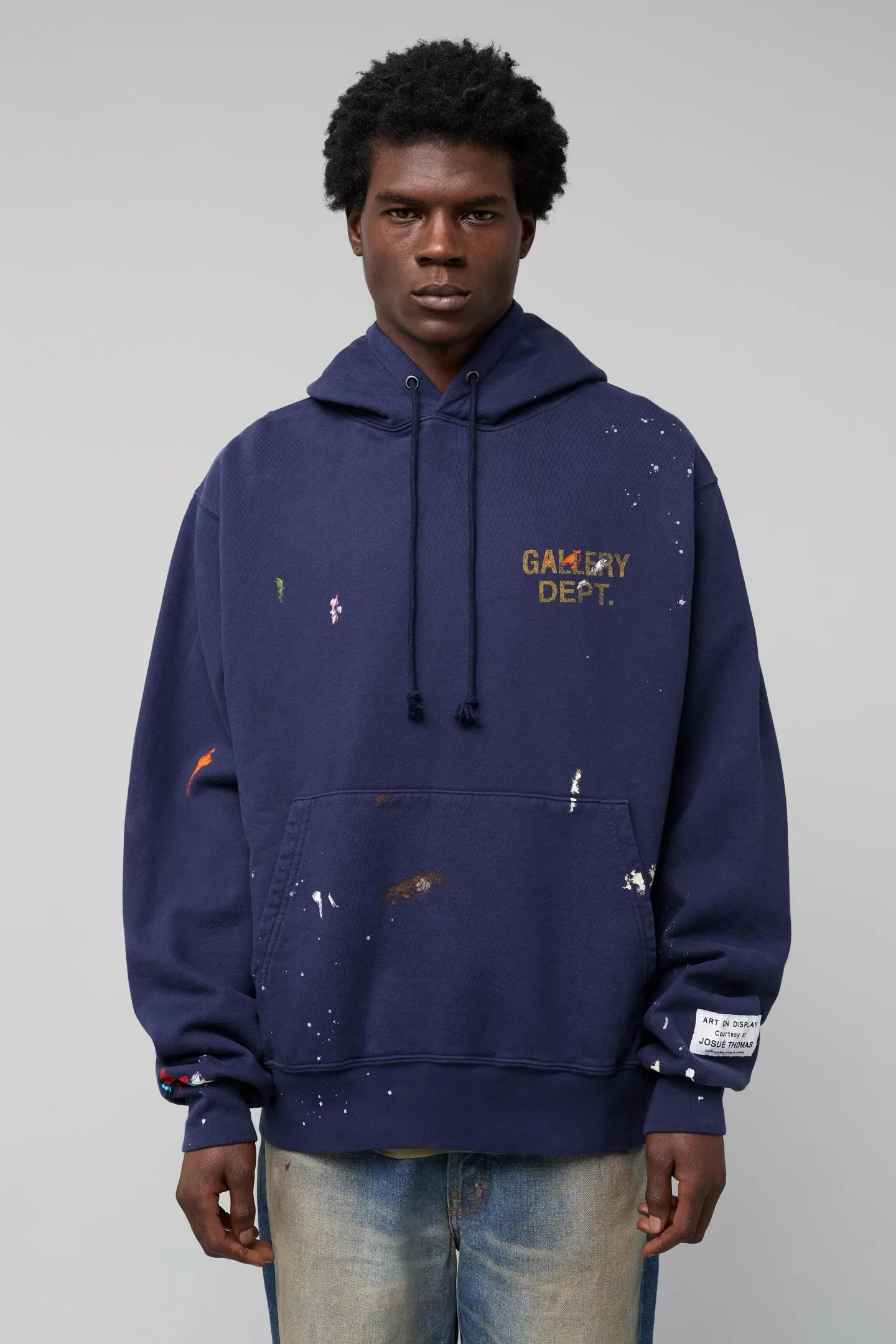 GALLERY DEPT. PAINT LOGO HOODIE/Vintage Navy Purple English graffiti distressed hoodie Purple S-XL Front panel GD ENGLISH logo Enlarged back logo Ready-to-wear belt printed with wash and distressed Made with faded distressed texture There is "Art on Display" pattern patch on the cuffs All painted by old craftsmen with splashes of ink Original mold opening Fabric custom woven and dyed Perfect reproduction of the correct version